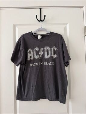 H&M Black AC/DC "Back In Black" Short Sleeve Tee
